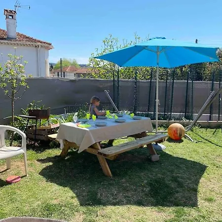Rez De Dans Maison Ancienne Climatisee Avec Jardin Privatif Casa de Férias *