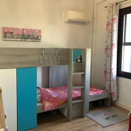 Rez De Dans Maison Ancienne Climatisee Avec Jardin Privatif Cannes